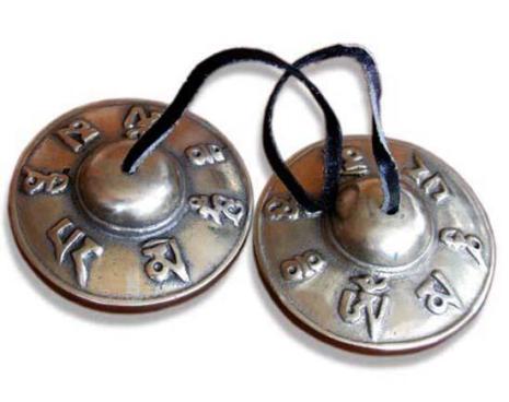 Tingshas, tibetanska klockor med symboler